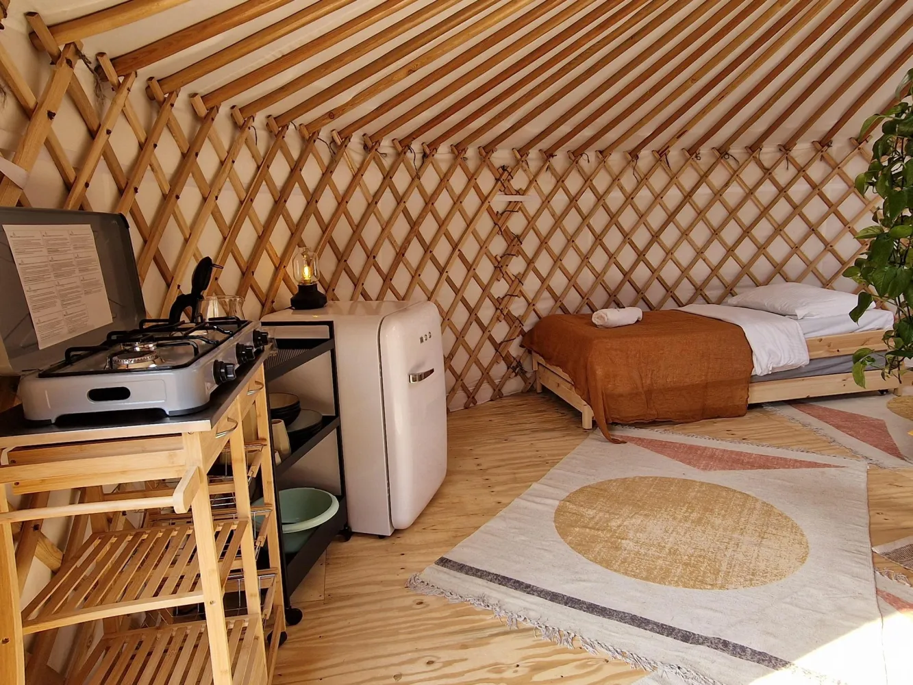 Yurt huren in Nederland met houtkachel